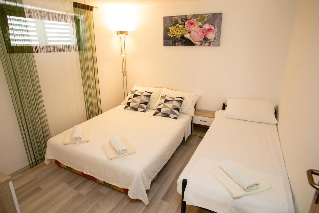 Apartments Sun Dance With Heated Pool نوفاليا المظهر الخارجي الصورة
