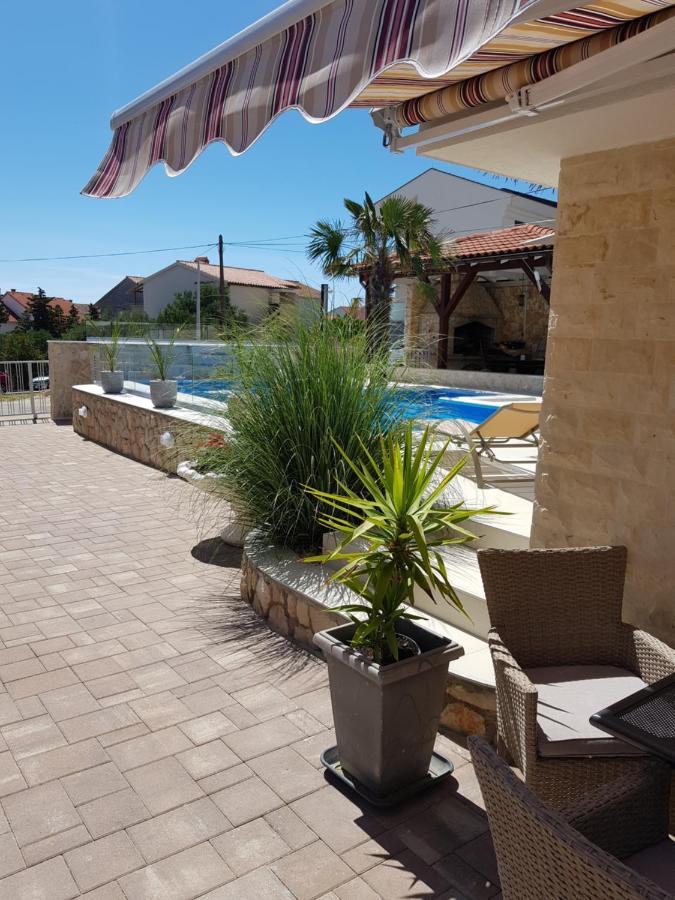 Apartments Sun Dance With Heated Pool نوفاليا المظهر الخارجي الصورة