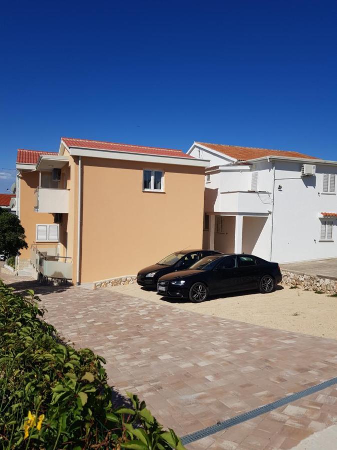 Apartments Sun Dance With Heated Pool نوفاليا المظهر الخارجي الصورة