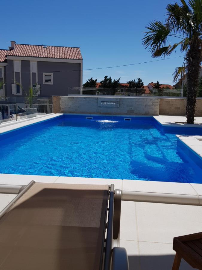Apartments Sun Dance With Heated Pool نوفاليا المظهر الخارجي الصورة