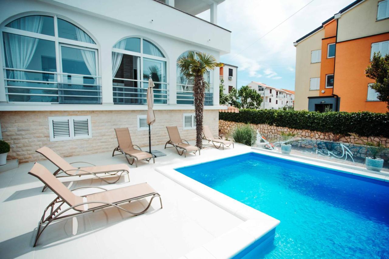 Apartments Sun Dance With Heated Pool نوفاليا المظهر الخارجي الصورة